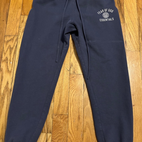Marine Blue Fear Of God Essentials cuffed sweatpants - Picture 12 of 13